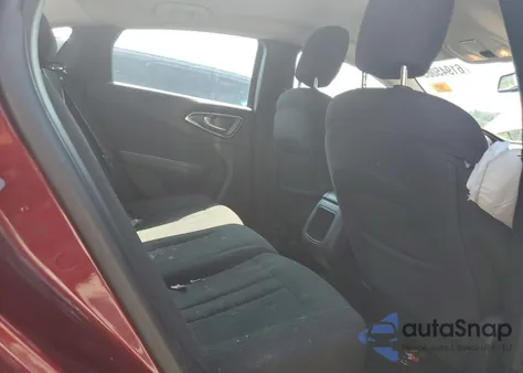 2015 Chrysler 200 Limited z USA, uszkodzony, nr VIN 1C3CCCABXFN724493